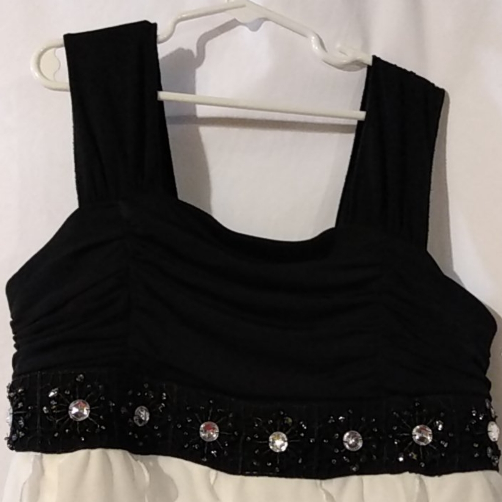 Dress - Picture 3 of 5